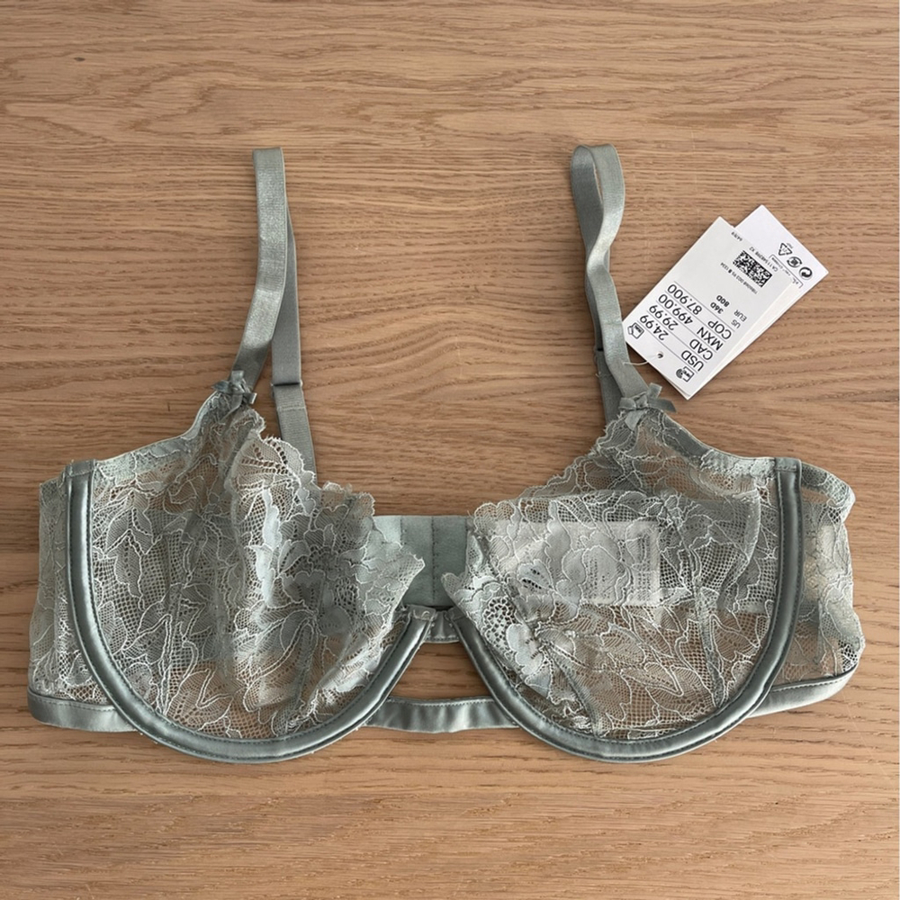 H&M Lace Underwire Bra 36D sage green new